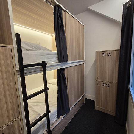 Hostel Siesta & Go Madrid Exteriör bild
