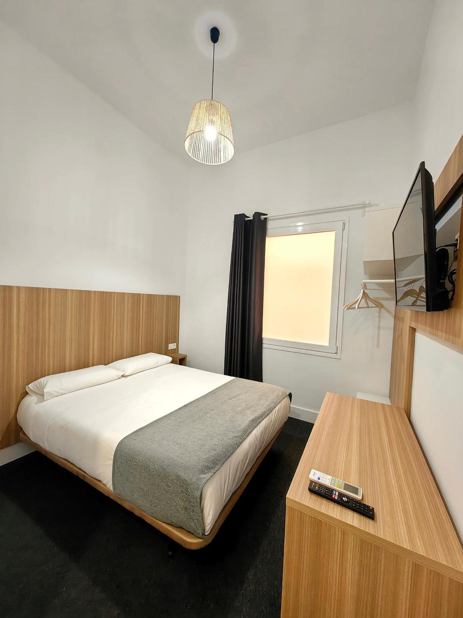 Hostel Siesta & Go Madrid Exteriör bild