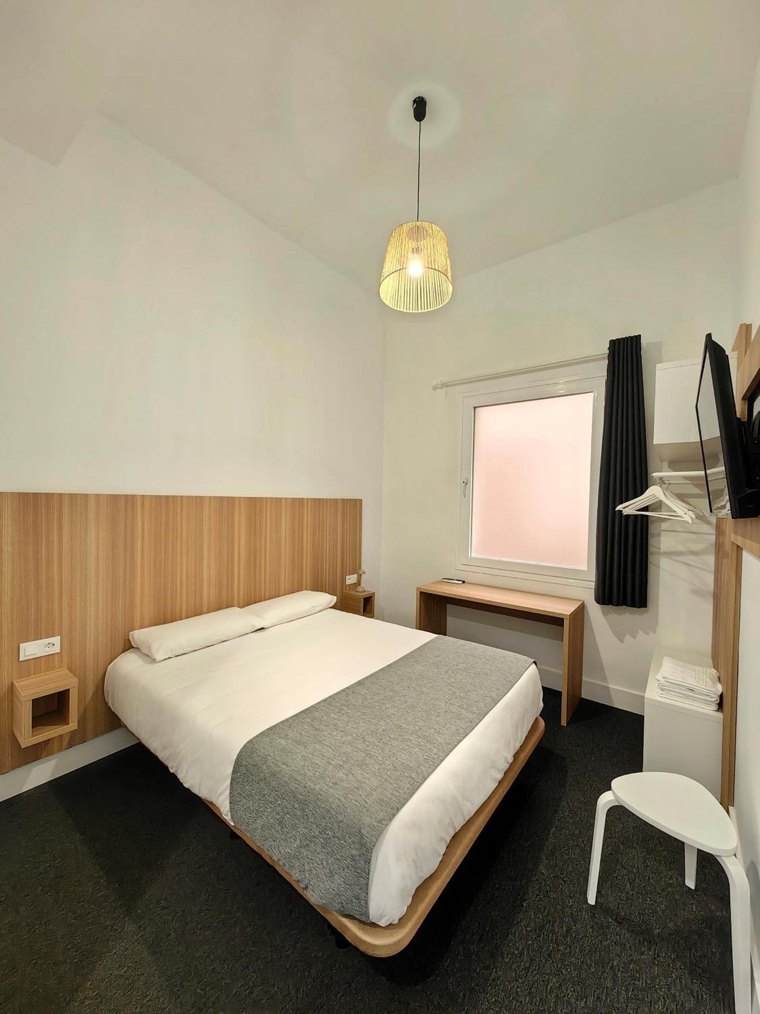 Hostel Siesta & Go Madrid Exteriör bild